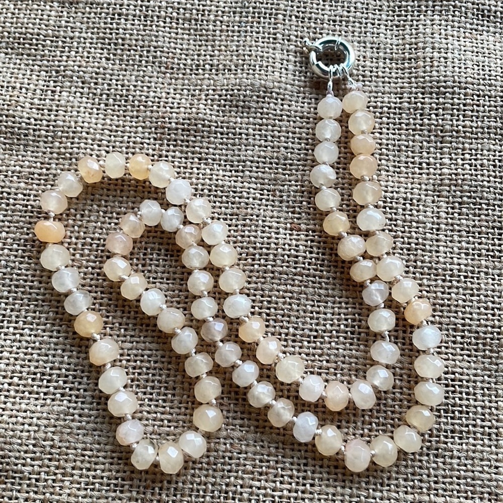 Rare Natural Rose Rainbow Moonstone Faceted Rondelle 8 mm Knotted in Style - Picture 10 of 10